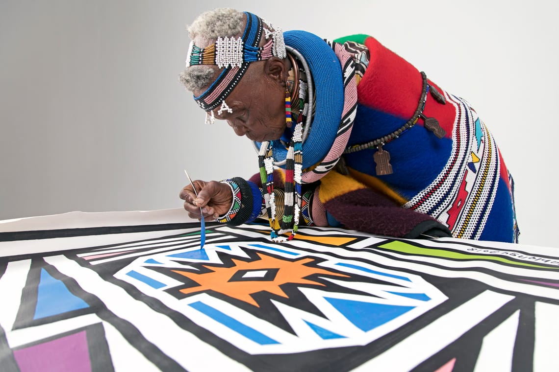 Mme Esther Mahlangu ke(is) Doctor of Philosophy